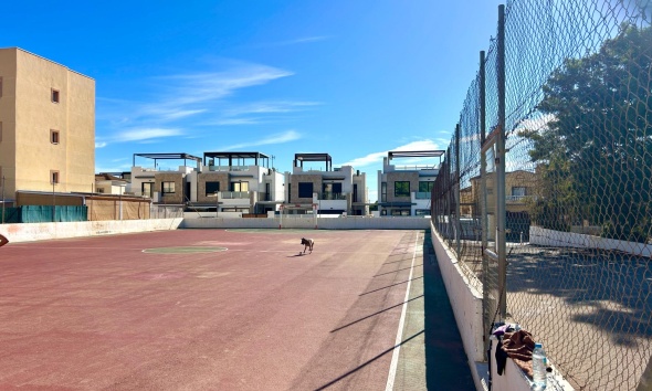 Resale - Bungalow - Orihuela Costa - Lomas de Don Juan
