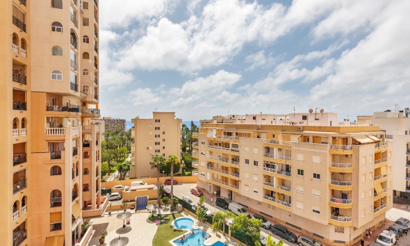 Resale - Apartment / Duplex - Torrevieja - Playa de los Locos