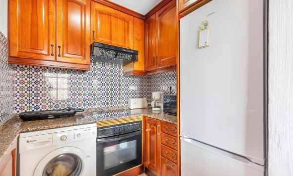 Resale - Apartment / Duplex - Torrevieja - Playa de los Locos