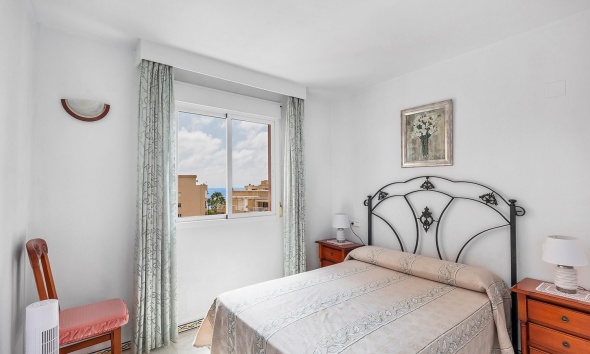 Resale - Apartment / Duplex - Torrevieja - Playa de los Locos