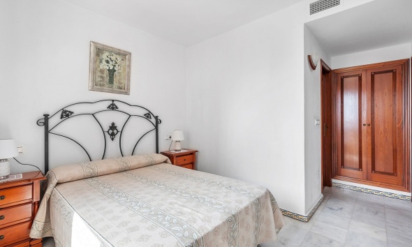 Resale - Apartment / Duplex - Torrevieja - Playa de los Locos