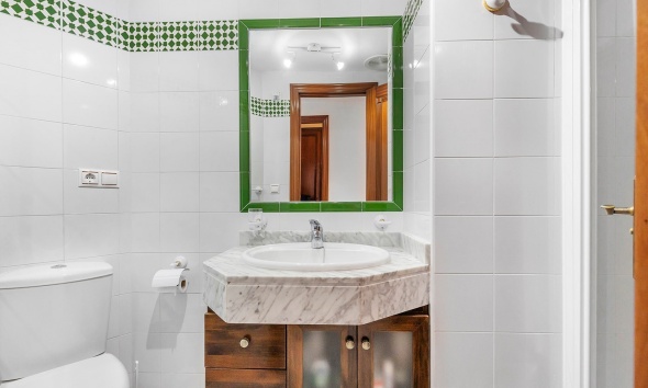 Resale - Apartment / Duplex - Torrevieja - Playa de los Locos