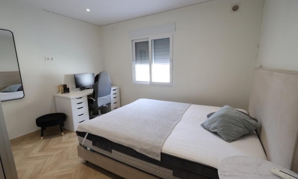 Reventa - Villa / Casa - Torrevieja - Los Balcones