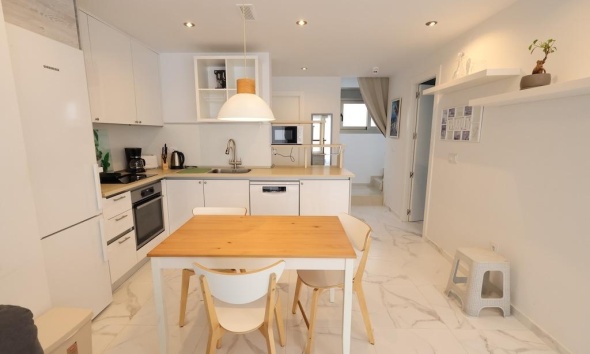 Resale - Villa / House - Orihuela Costa - Villamartín