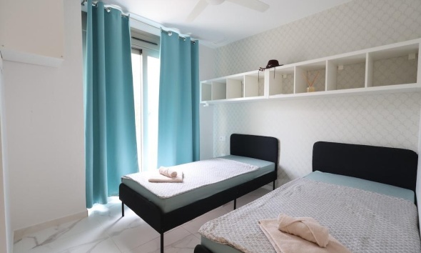Resale - Villa / House - Orihuela Costa - Villamartín
