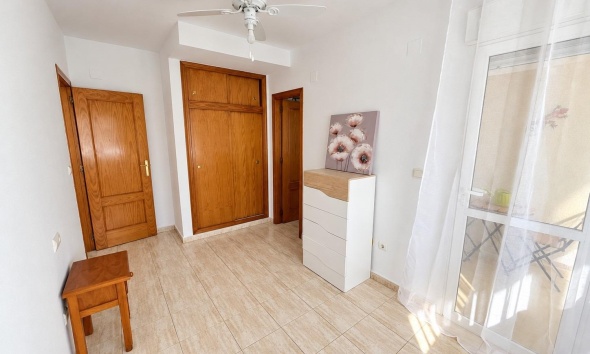 Resale - Apartment / Duplex - Torrevieja - Centro