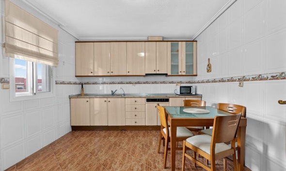 Reventa - Apartamento / Dúplex - Torrevieja