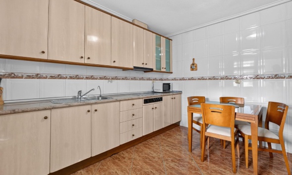 Reventa - Apartamento / Dúplex - Torrevieja