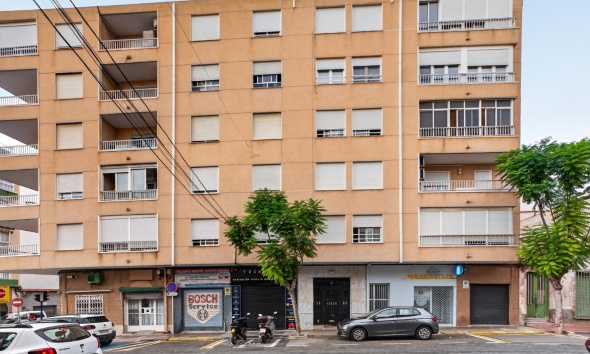 Reventa - Apartamento / Dúplex - Torrevieja