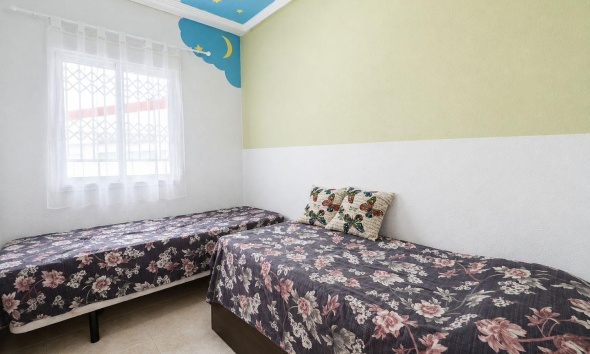 Resale - Apartment / Duplex - Torrevieja - Centro