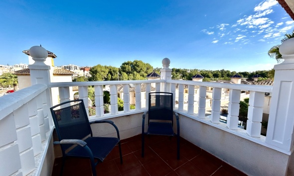 Resale - Villa / House - Orihuela Costa - Villamartín