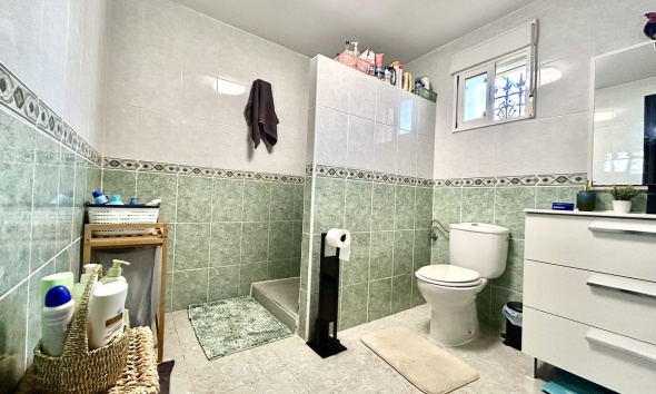 Resale - Villa / House - Orihuela Costa - Villamartín
