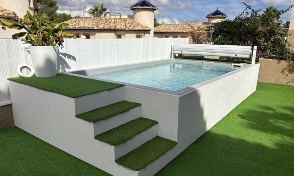 Resale - Villa / House - Orihuela Costa - Villamartín