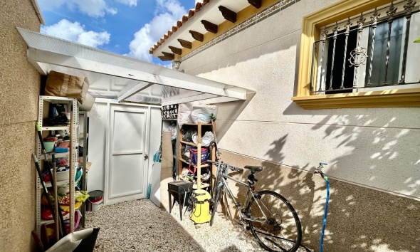 Resale - Villa / House - Orihuela Costa - Villamartín
