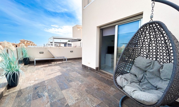 Resale - Villa / House - Orihuela Costa - Villamartín