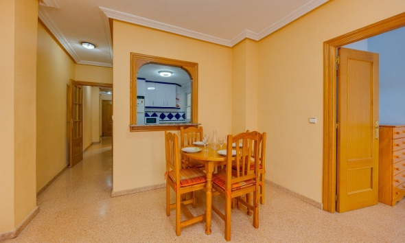 Reventa - Apartamento / Dúplex - Torrevieja - Playa del Cura