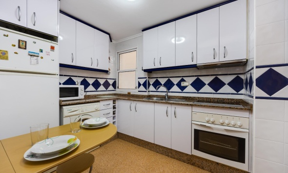 Reventa - Apartamento / Dúplex - Torrevieja - Playa del Cura