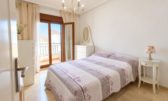 Reventa - Apartamento / Dúplex - Orihuela Costa - PAU 8