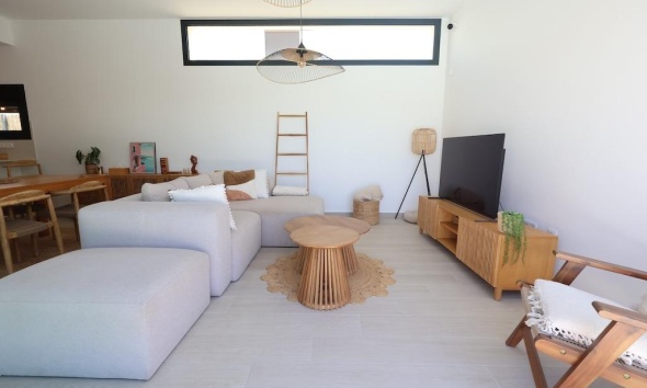 Resale - Villa / House - Algorfa - Comunidad valenciana