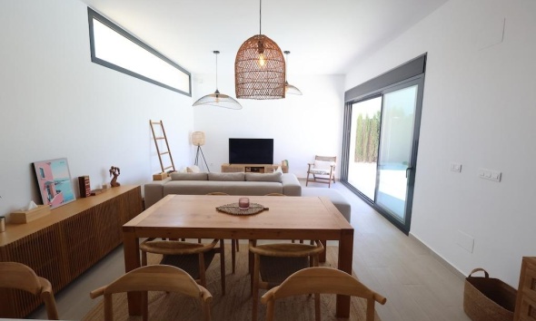 Resale - Villa / House - Algorfa - Comunidad valenciana