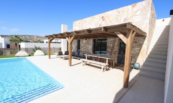 Resale - Villa / House - Algorfa - Comunidad valenciana