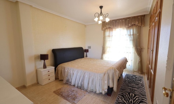 Resale - Villa / House - Orihuela Costa - Las Filipinas