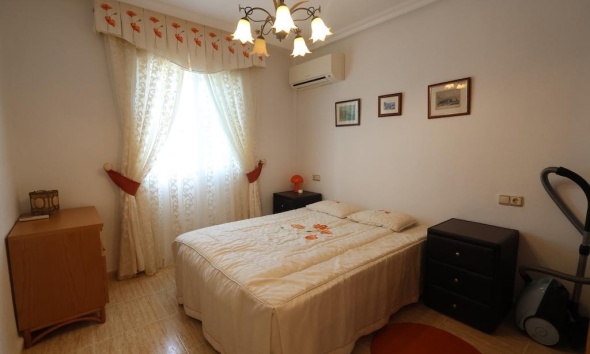 Resale - Villa / House - Orihuela Costa - Las Filipinas