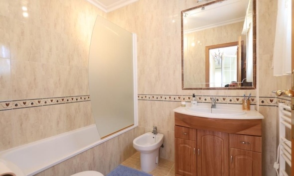 Resale - Villa / House - Orihuela Costa - Las Filipinas