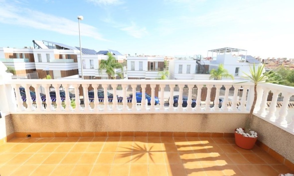 Resale - Villa / House - Orihuela Costa - Las Filipinas