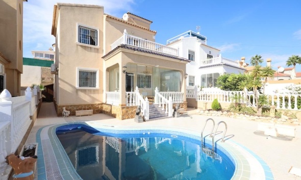 Resale - Villa / House - Orihuela Costa - Las Filipinas