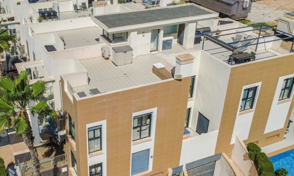 Reventa - Apartamento / Dúplex - Orihuela Costa - La Zenia