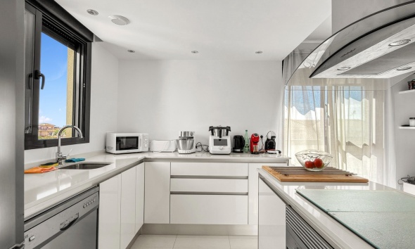 Reventa - Apartamento / Dúplex - Orihuela Costa - La Zenia