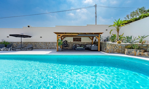 Reventa - Villa / Casa - Orihuela Costa - Villamartin