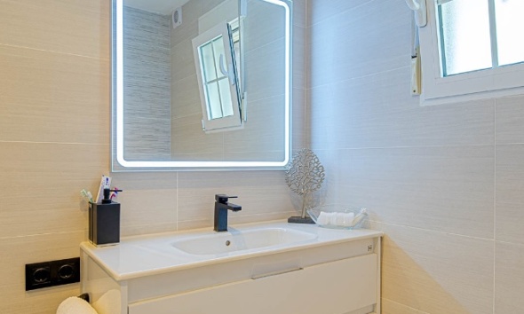 Reventa - Villa / Casa - Orihuela Costa - Villamartin