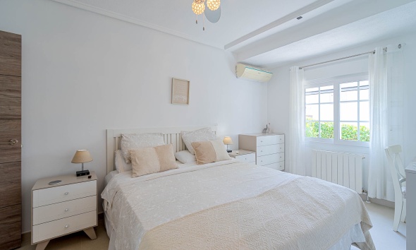 Reventa - Villa / Casa - Orihuela Costa - Villamartin