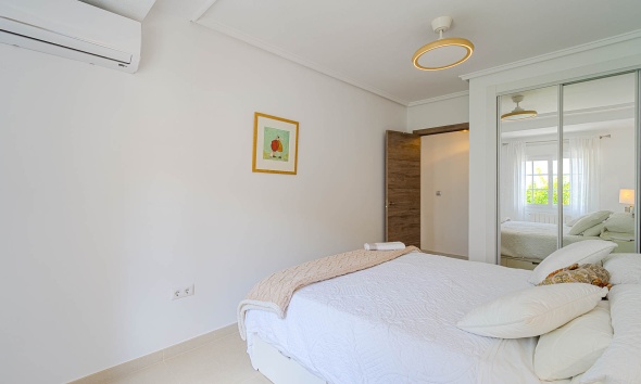 Reventa - Villa / Casa - Orihuela Costa - Villamartin