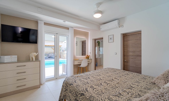 Reventa - Villa / Casa - Orihuela Costa - Villamartin