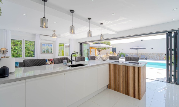 Reventa - Villa / Casa - Orihuela Costa - Villamartin