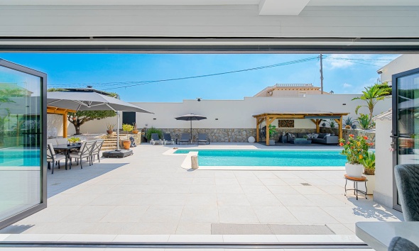 Reventa - Villa / Casa - Orihuela Costa - Villamartin