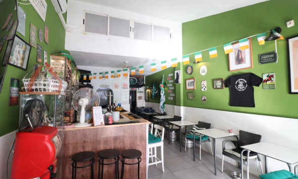 Reventa - Local Comercial - Torrevieja - El Chaparral