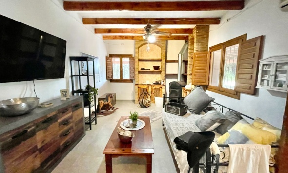 Resale - Farm Estate / Country Property - Orihuela