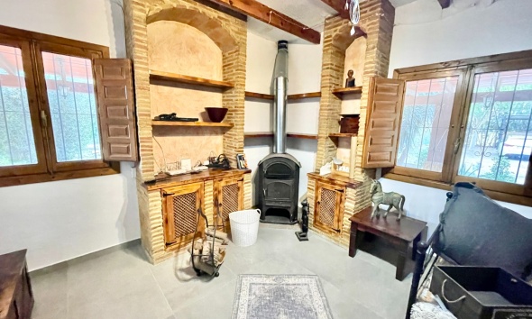 Resale - Farm Estate / Country Property - Orihuela