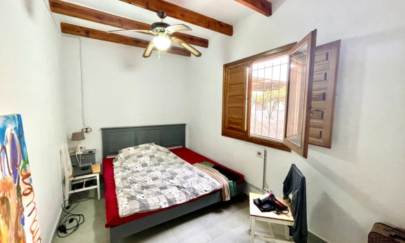 Resale - Farm Estate / Country Property - Orihuela