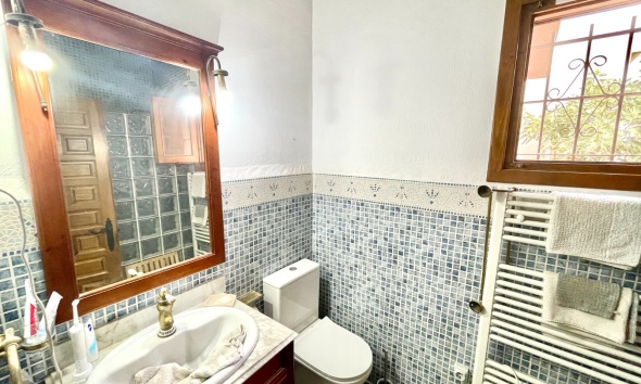 Resale - Farm Estate / Country Property - Orihuela