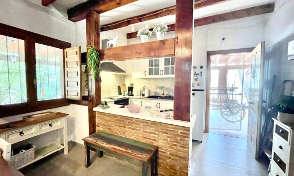 Resale - Farm Estate / Country Property - Orihuela
