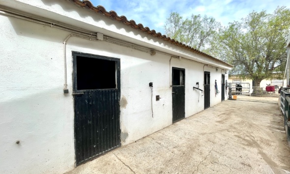 Resale - Farm Estate / Country Property - Orihuela