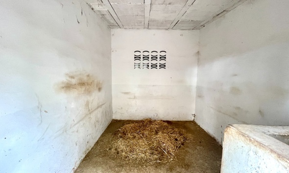 Resale - Farm Estate / Country Property - Orihuela