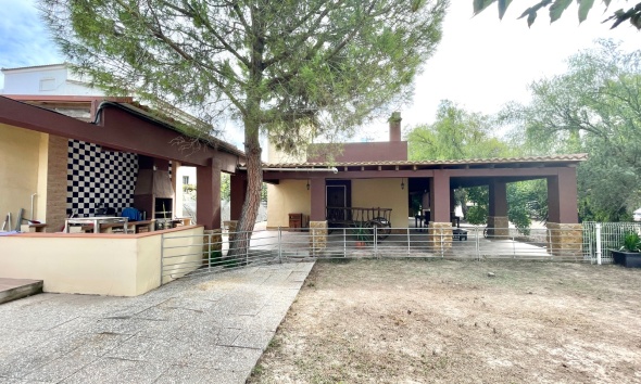 Resale - Farm Estate / Country Property - Orihuela