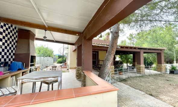 Resale - Farm Estate / Country Property - Orihuela