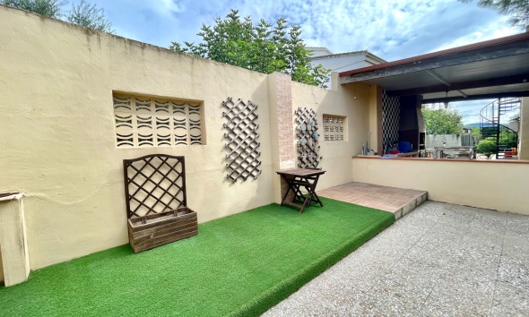Resale - Farm Estate / Country Property - Orihuela